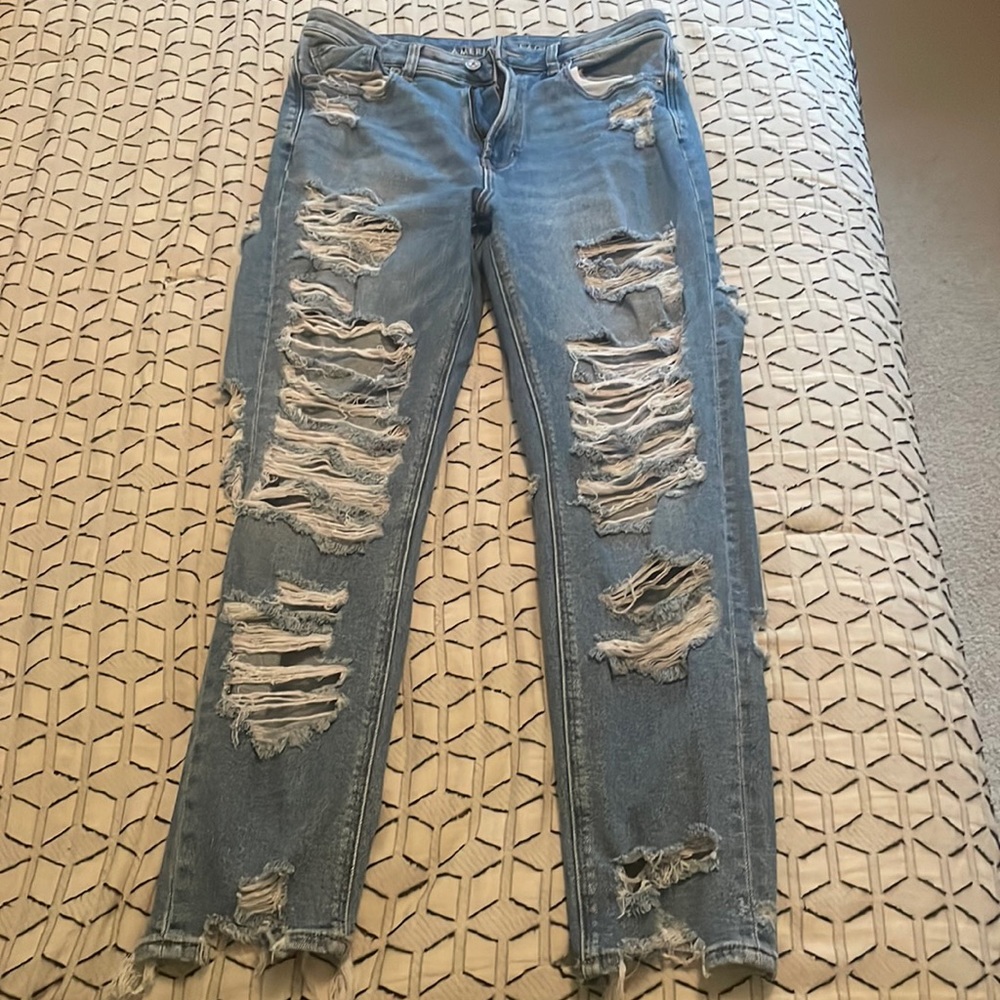 American Eagle ripped skinny jeans